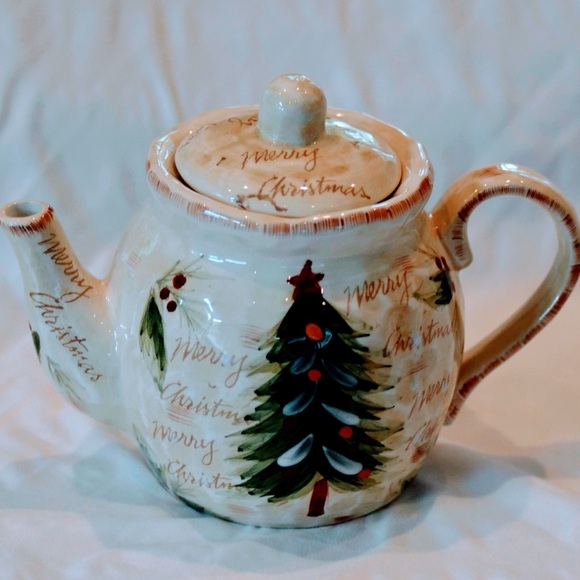 Vintage WD Hand Painted Christmas Teapot – Holly & Tree – Holiday Serveware - Picture 1 of 10